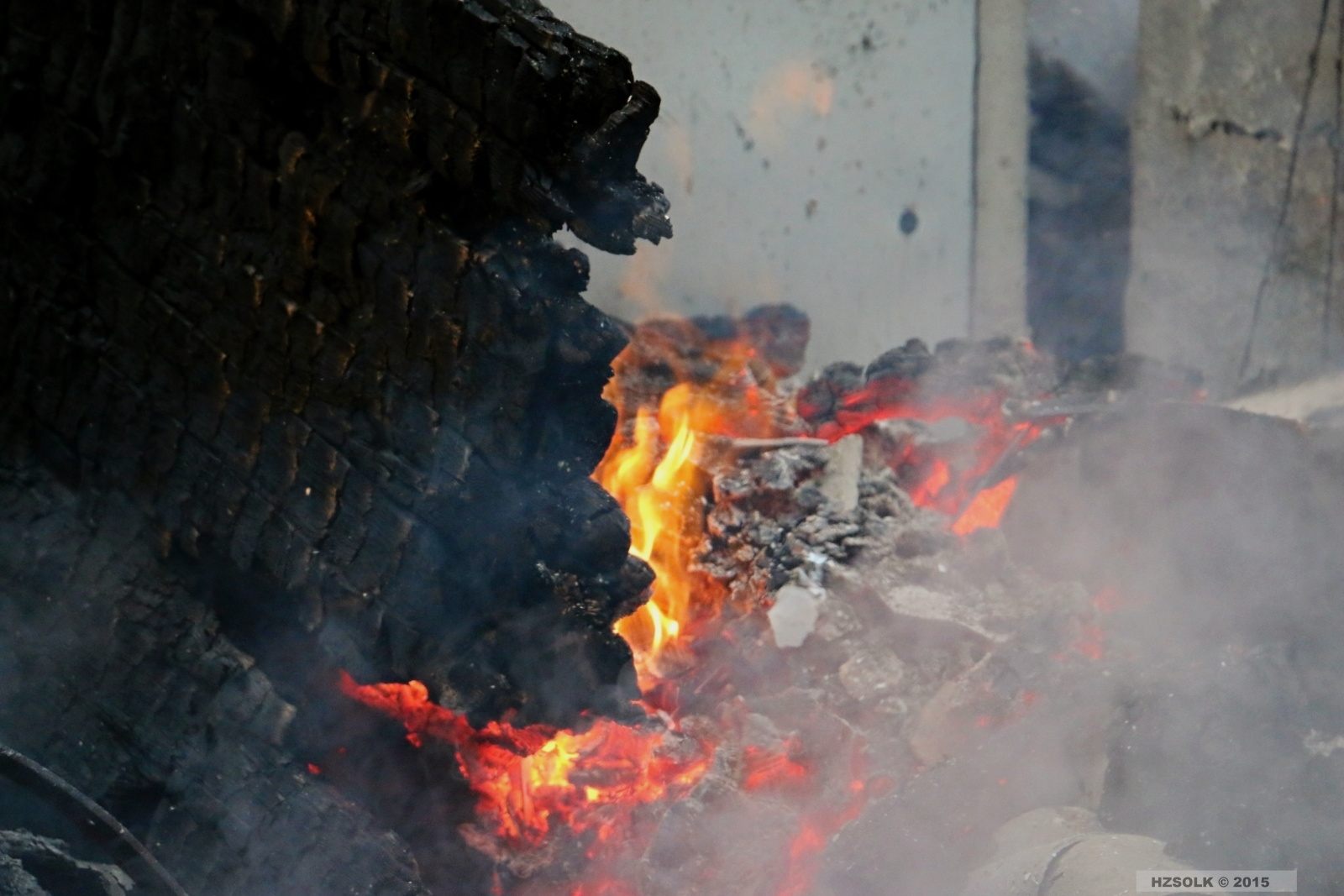 15 P_NB_2-5-2015 Požár chaty Jivová směr Domašov nad Bystřicí (22).JPG