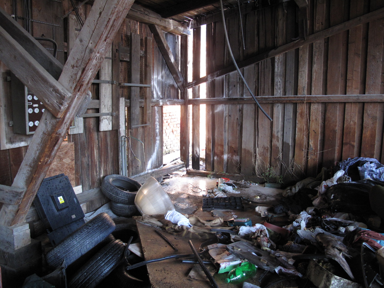 15.4.2015 požár kůlny