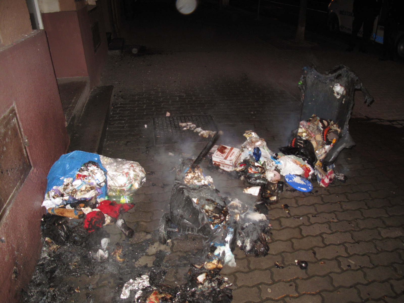 15.5.2015 požár popelnice