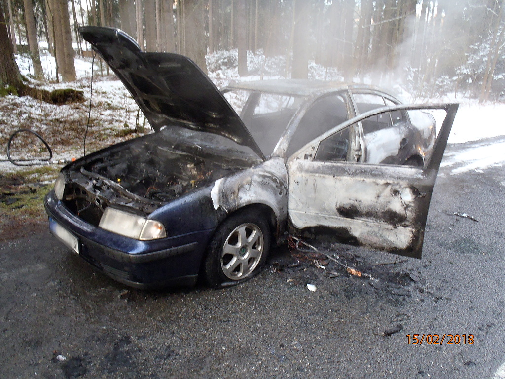 15_2_2018 hořící OA Annín (3).JPG