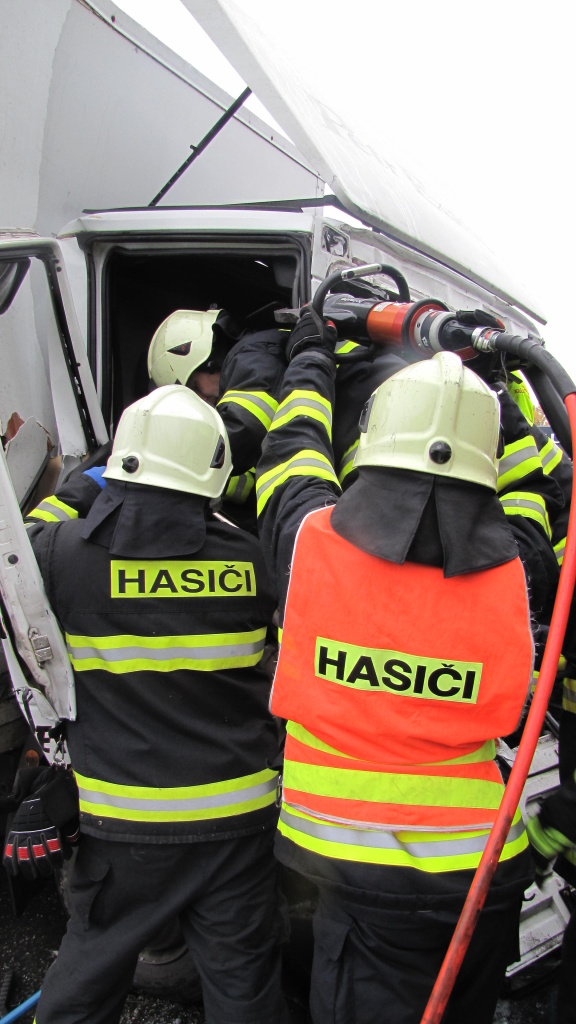 16-10-25 HK, Na Rybárně - Rašínova tř. (5).JPG