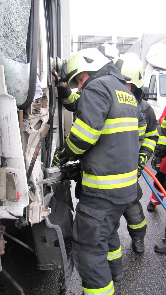 16-10-25 HK, Na Rybárně - Rašínova tř. (9).JPG