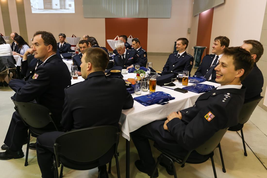 16 150 let hasičů v ČB - slavnostní aktiv - 12. 5. 2016 (44).JPG
