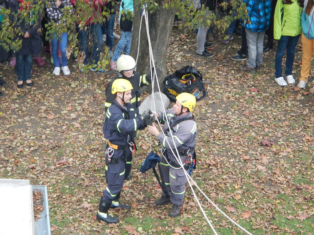 17 Cvičení ZŠ, Jindřichův Hradec - 3. 11. 2014 (11).JPG