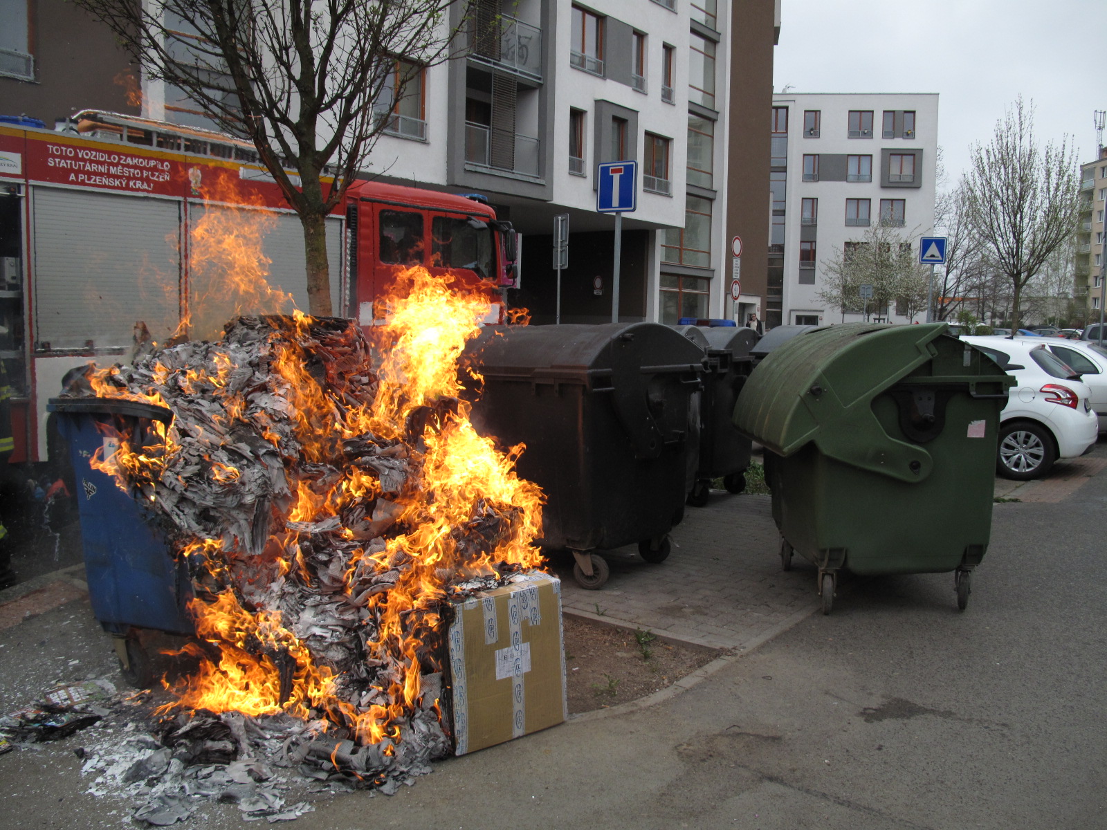 17.4.2015 požár kontejneru