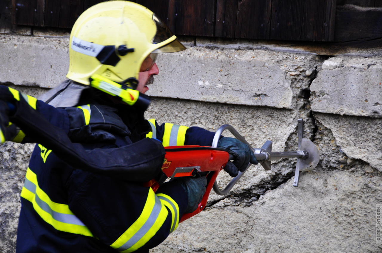 18 22-11-2012 Požár drážní budova Olomouc město (7).JPG