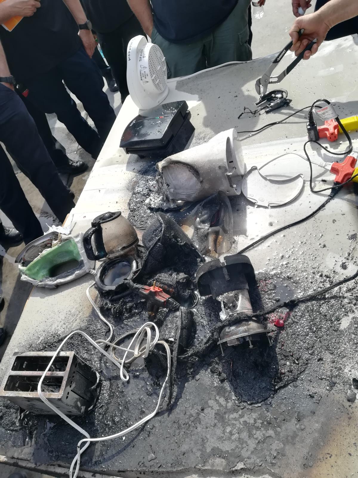 Zapojení elektrických spotřebičů bez tepelných ochran do sítě