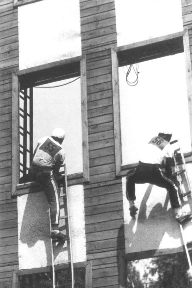 2 55-Hopluch (Teplice) a 56 - Šedivka (HK) 1986.jpeg