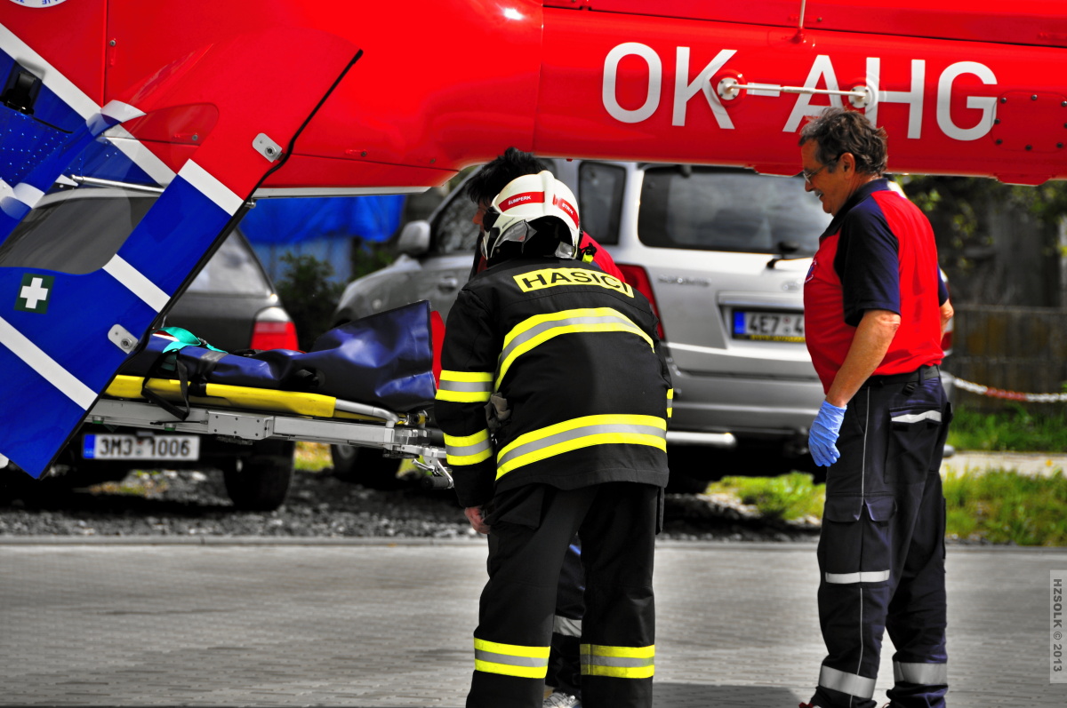 2 6-5-2013 Požár autoservis Postřelmov (10).JPG