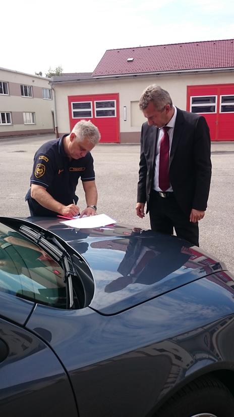 2 ČEZ obdaroval HZS JčK - 21. 8. 2015 (1).JPG