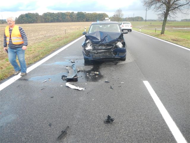 2 Dopravní nehoda 2 OA, Čejkovice - 16. 10. 2013 (1).jpg