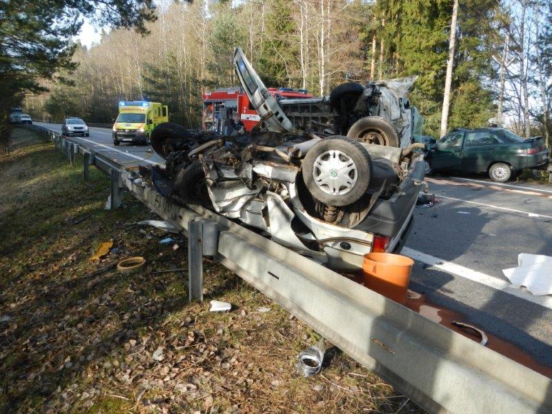 2 Dopravní nehoda 2 OA a dodávka, Nová Hlína - 4. 3. 2016 (3).jpg