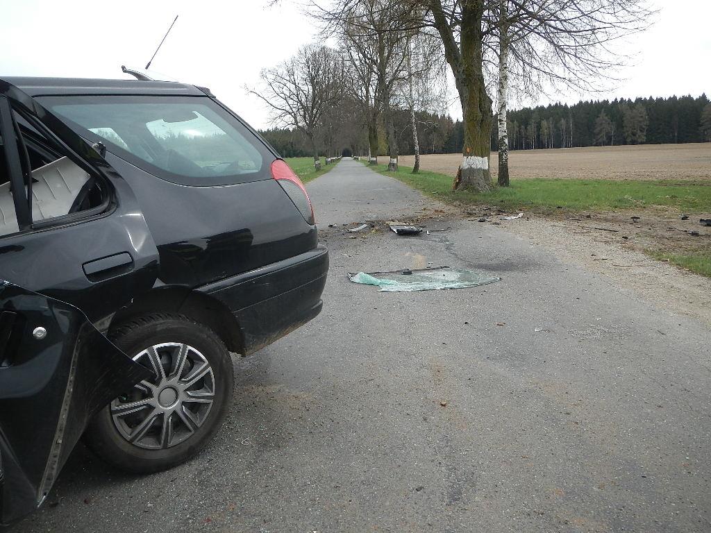 2 Dopravní nehoda OA, Popelín - 22. 4. 2015 (3).jpg