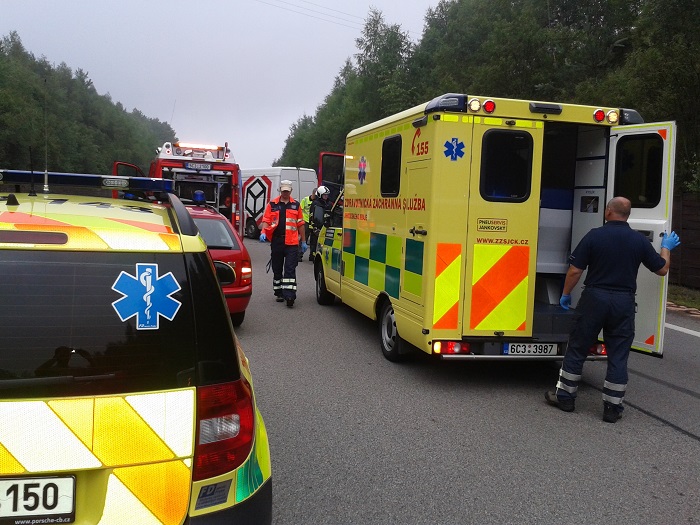 2 Dopravní nehoda traktor a dodávka, Hůry - 22. 7. 2014 (4).jpg