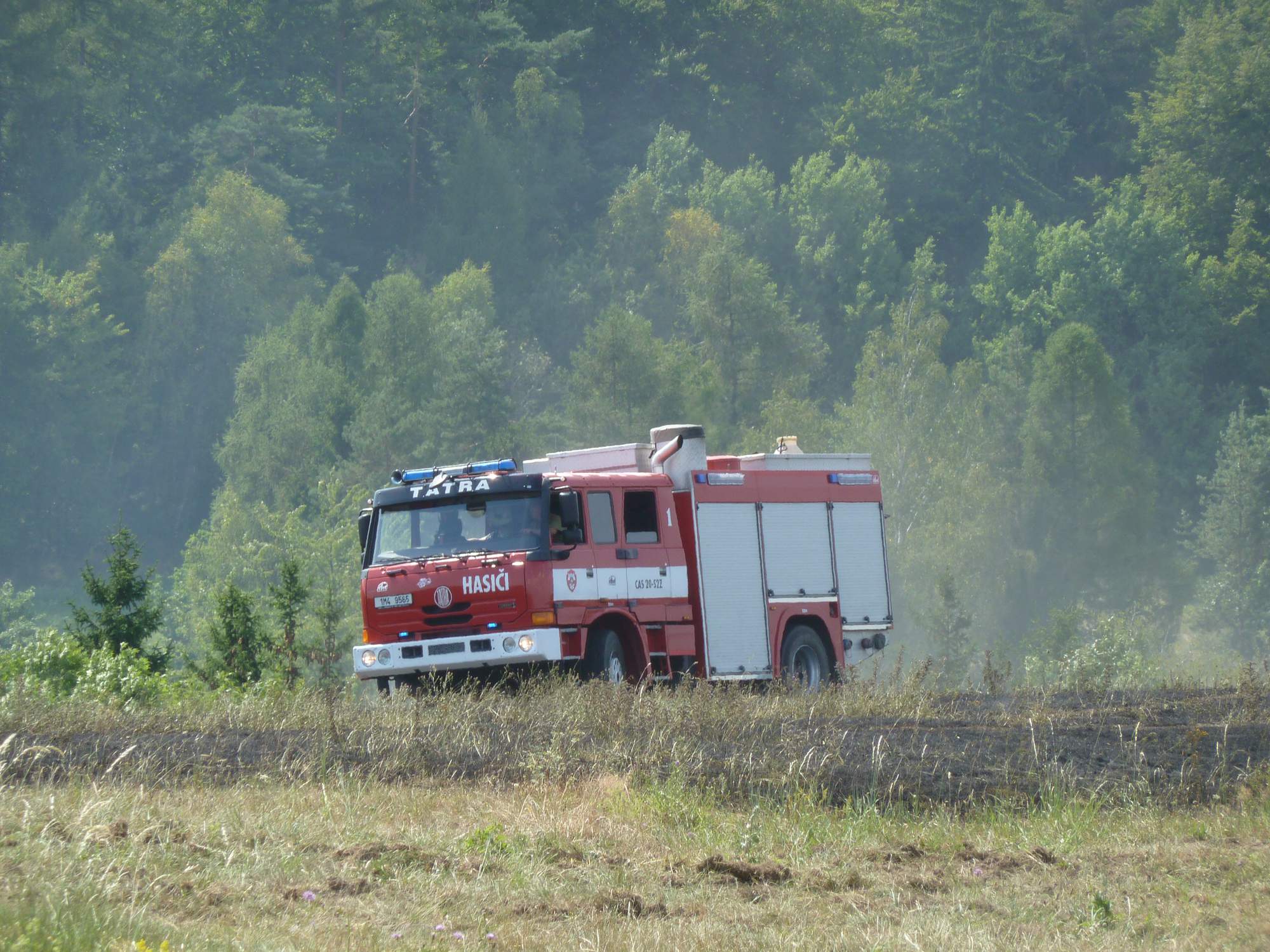 2 P_PP_26_7-2014_Požár pole a části lesa Podolí Šumpersko (2).jpg