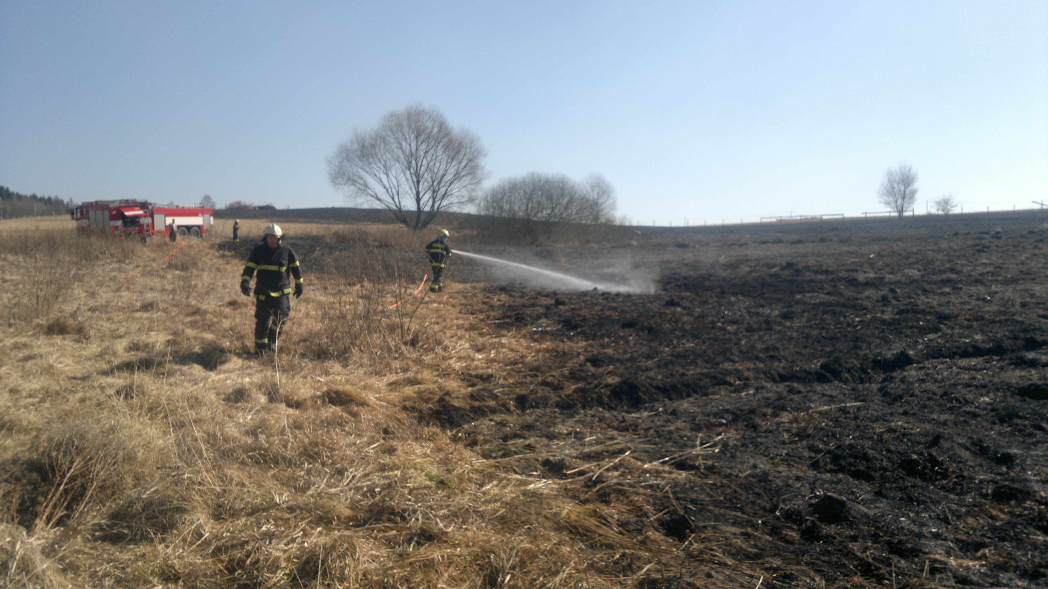 2 Požár trávy, Horní Dvořiště - 13. 3. 2014 (3).jpg