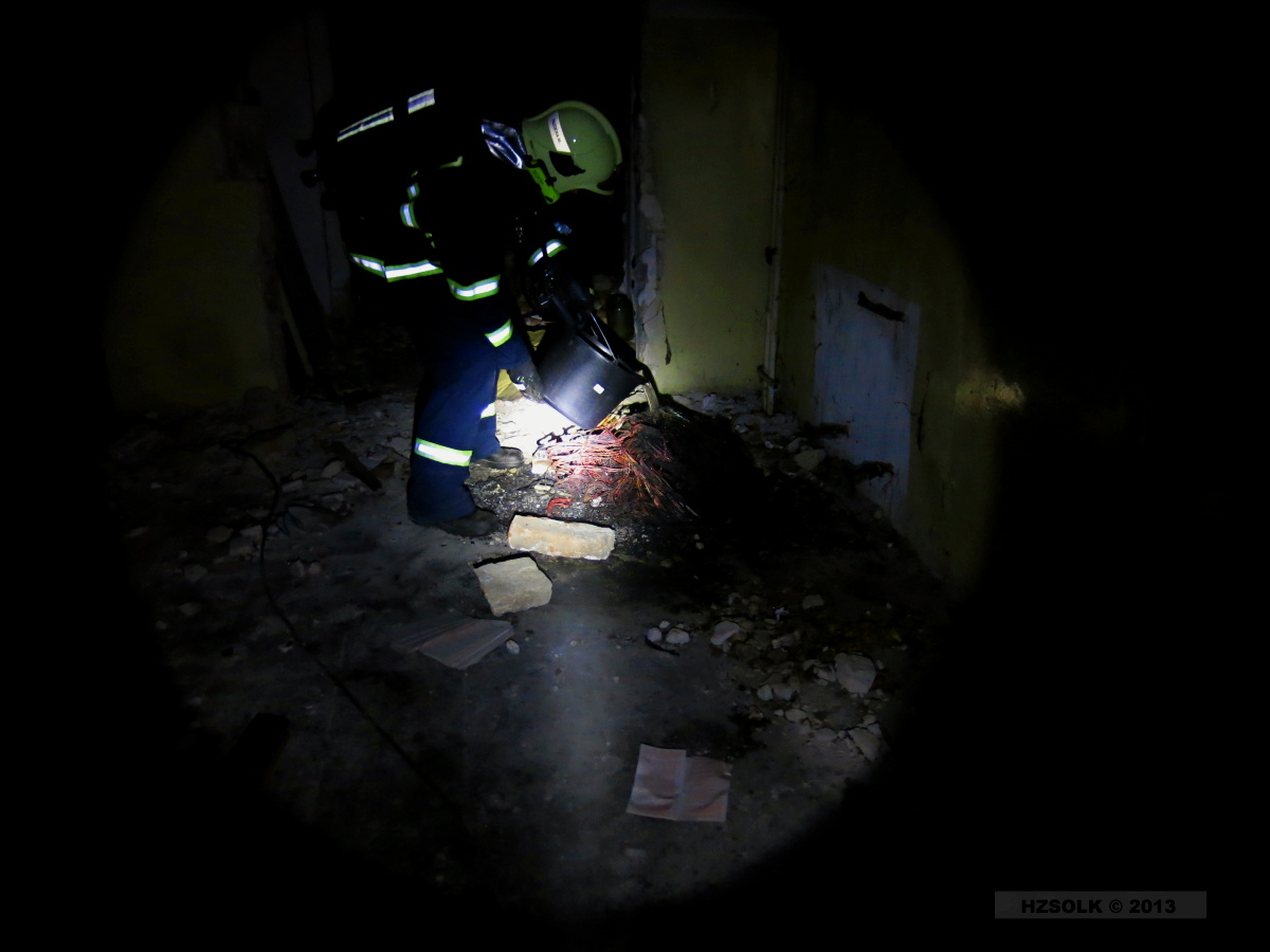 20 15-11-2013 požár olomouc ulice profesora fuky (27).JPG