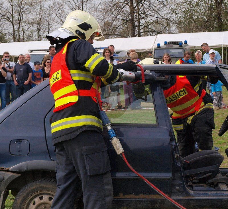 20130427_den_izs_brodek04.jpg