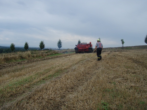 2014_08_13 Vyprosteni kombajnu 01m.jpg