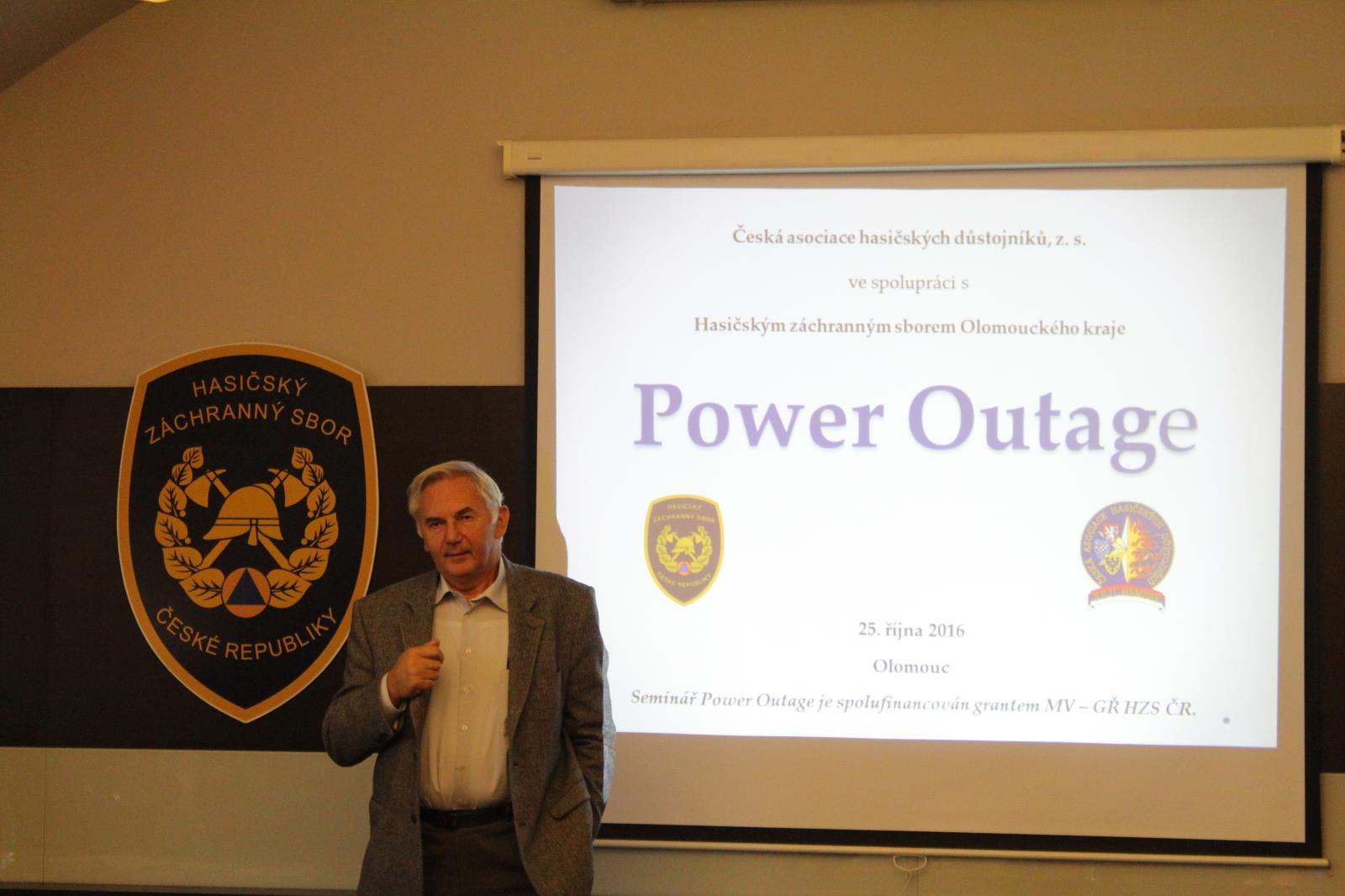 2016_10_25 - Power Outage 07.JPG