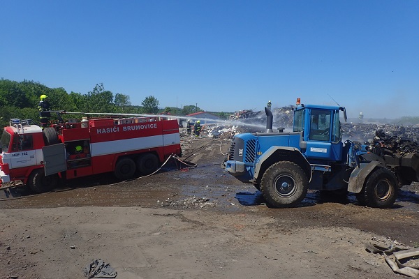 2017_05_28_skladka_Holasovice (6)x.jpg