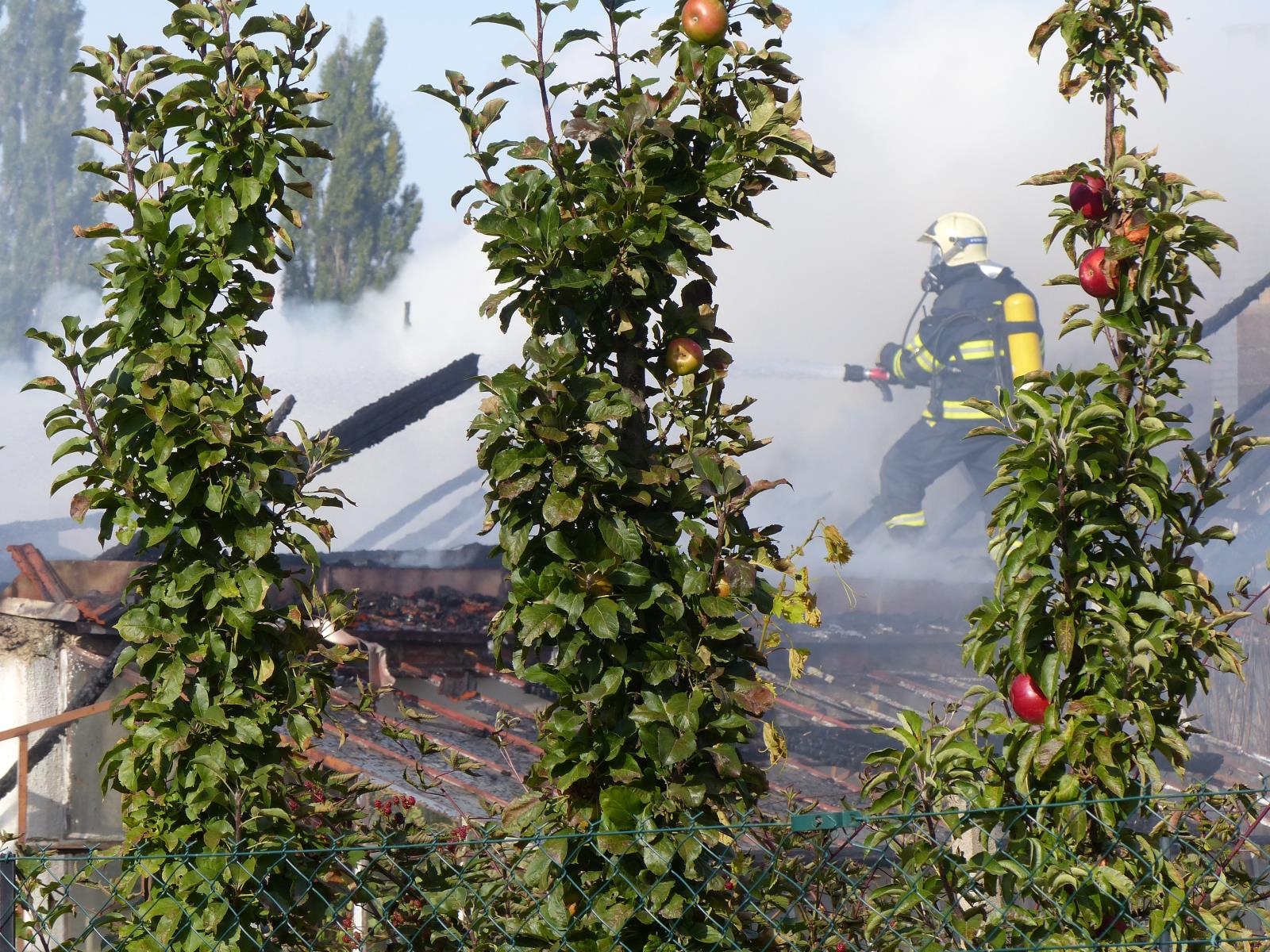 2019-09-20-BK Požár RD Černovice/P1040354.JPG