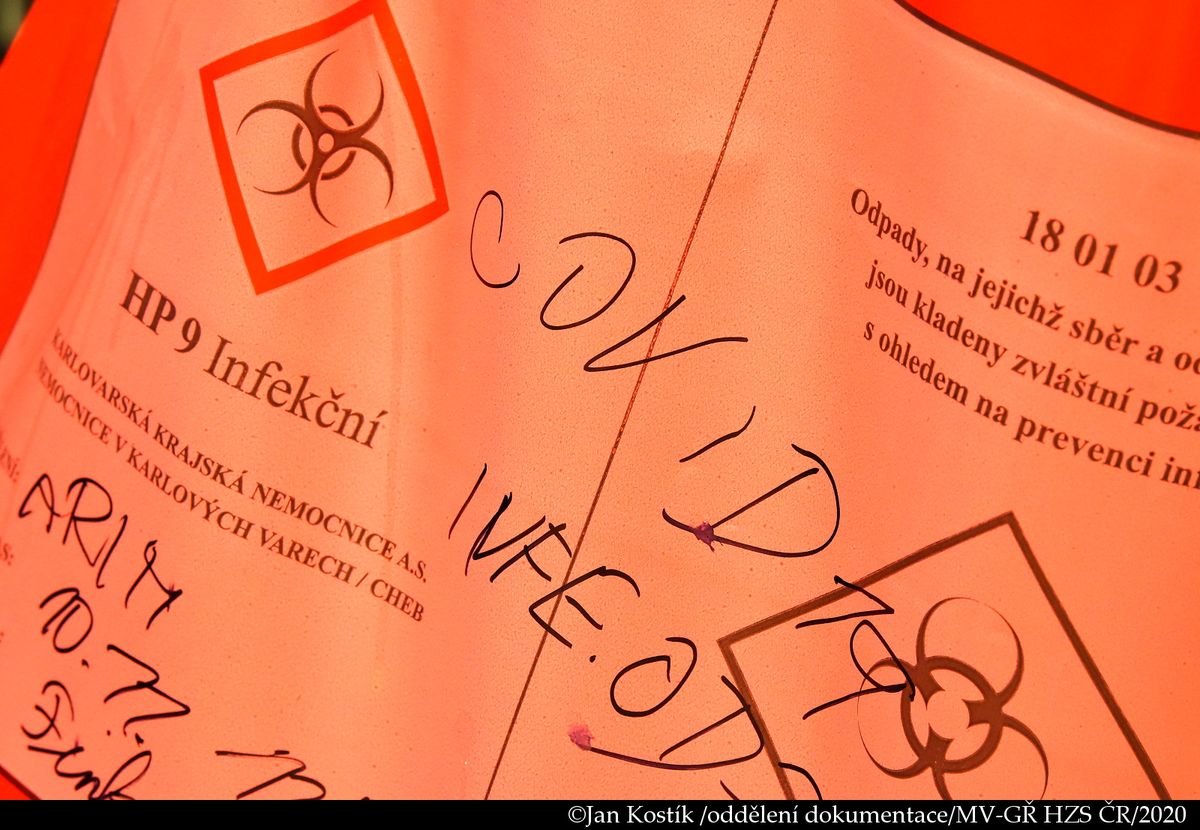 20201111A_Karlovarská nemocnice_Ks086.JPG