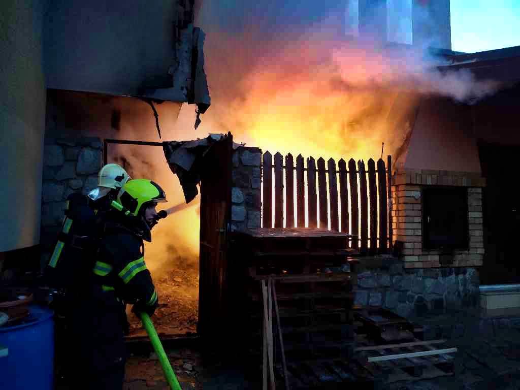 2022-02-25-Požár NB Blansko-Sloupečník/požár NB Blansko (2).jpg