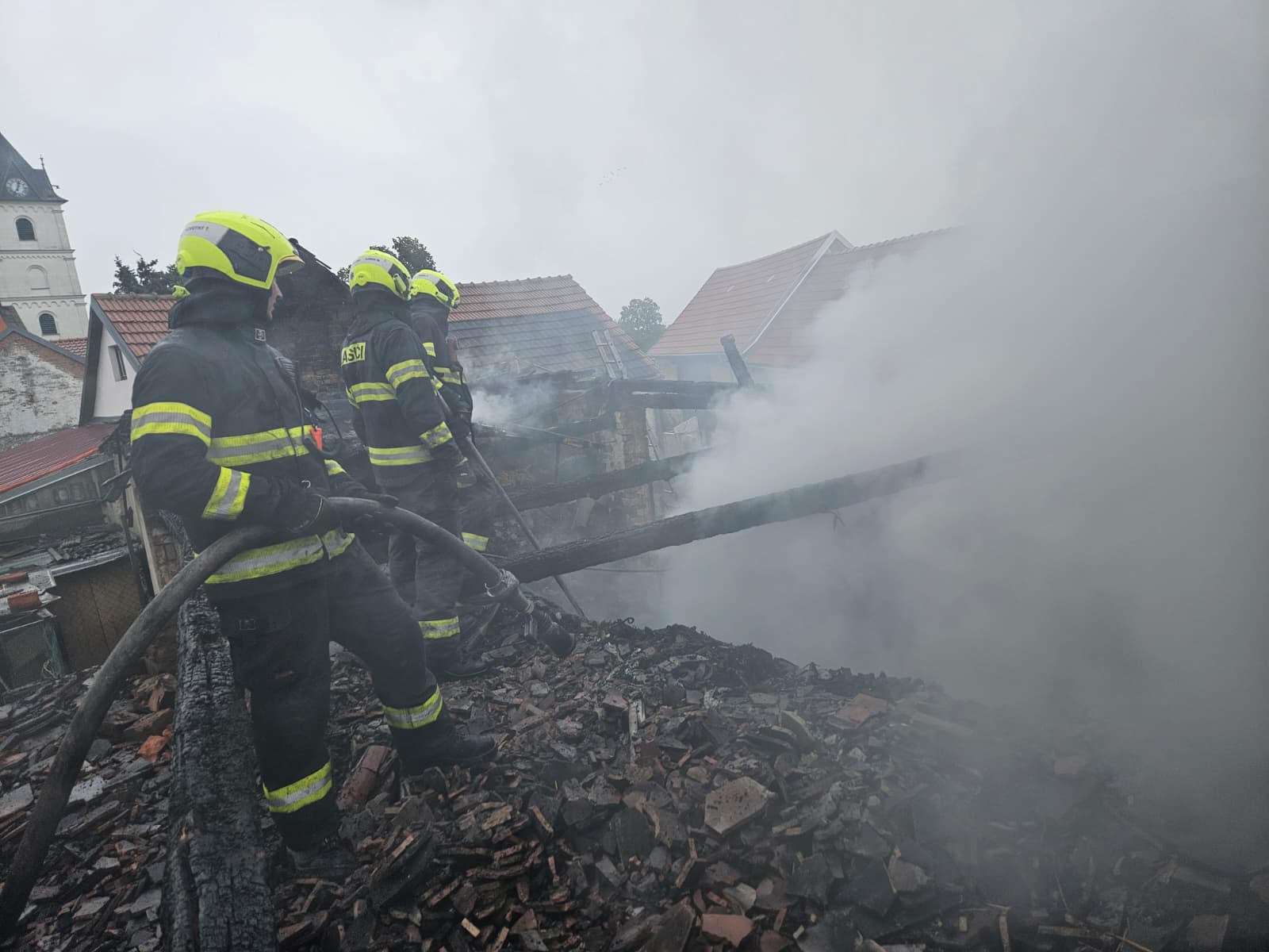2025-08-21 Požár stodoly, Višňové/3.jpeg