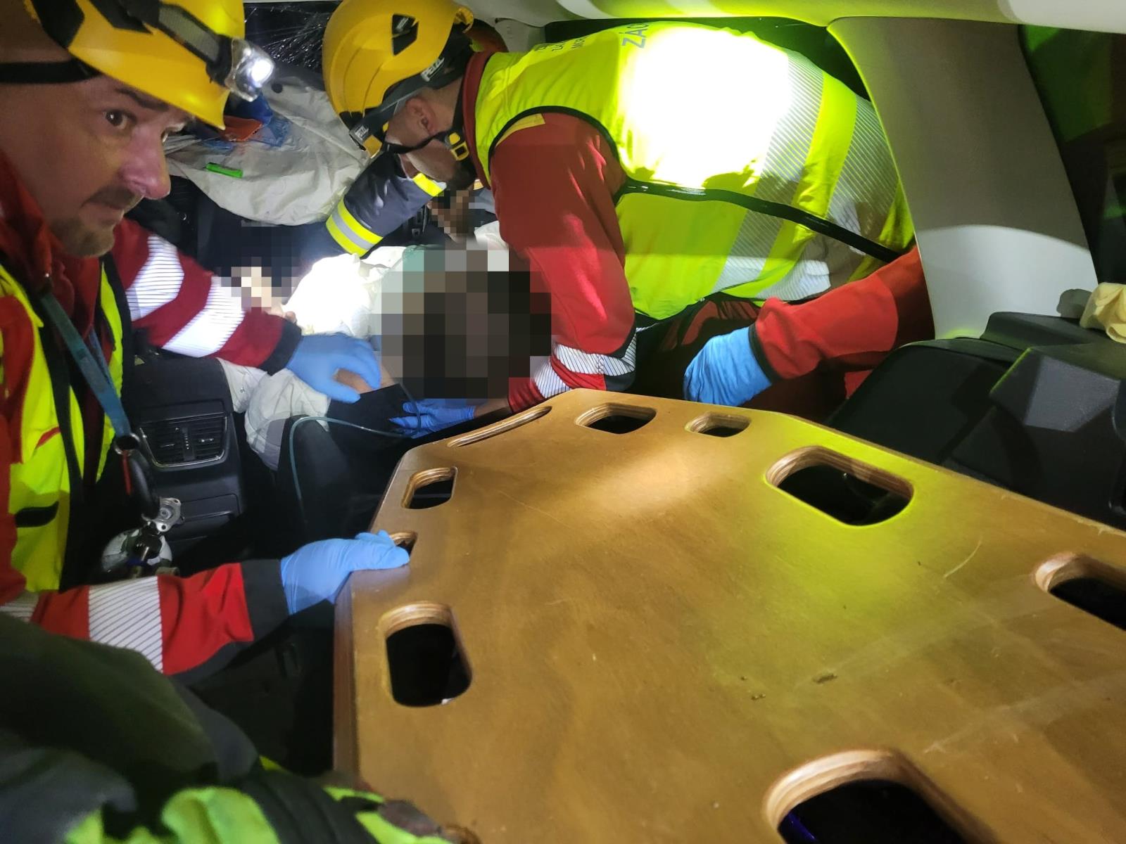 2025-11-12-Nehoda_hat (3).jpg