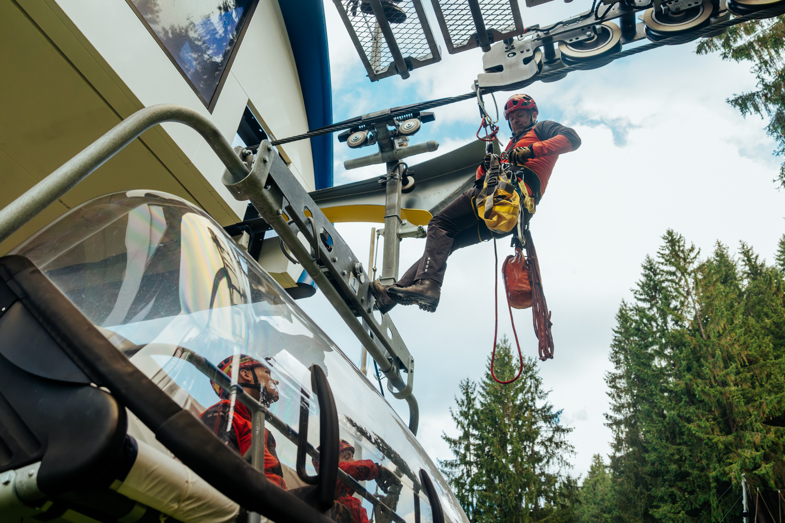 2025_11_16-lezci_lanovka (6).jpg