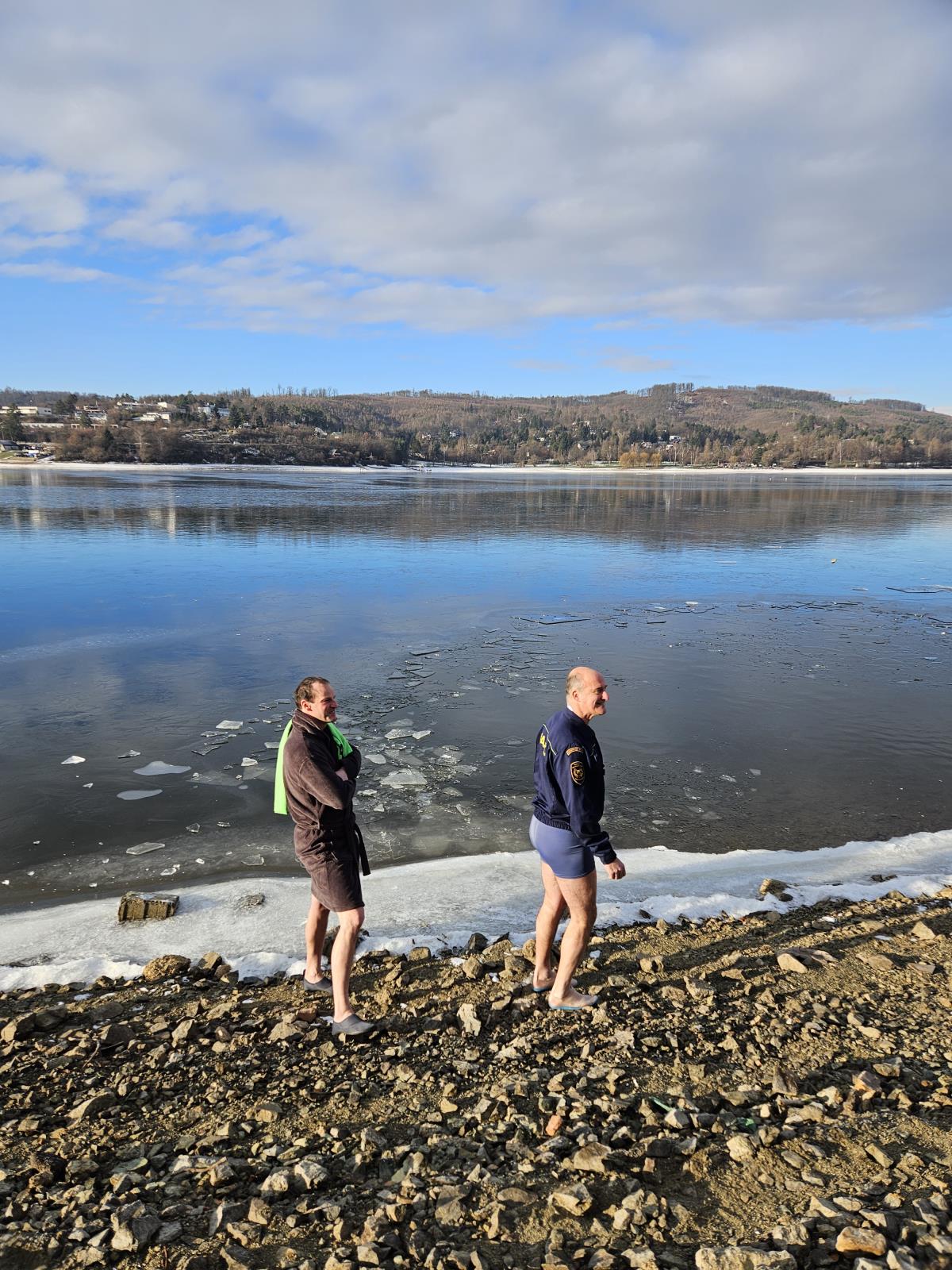 2026-01-04 Dobročinné otužování, HS Přehrada/otužilci přehrada (6).jpg