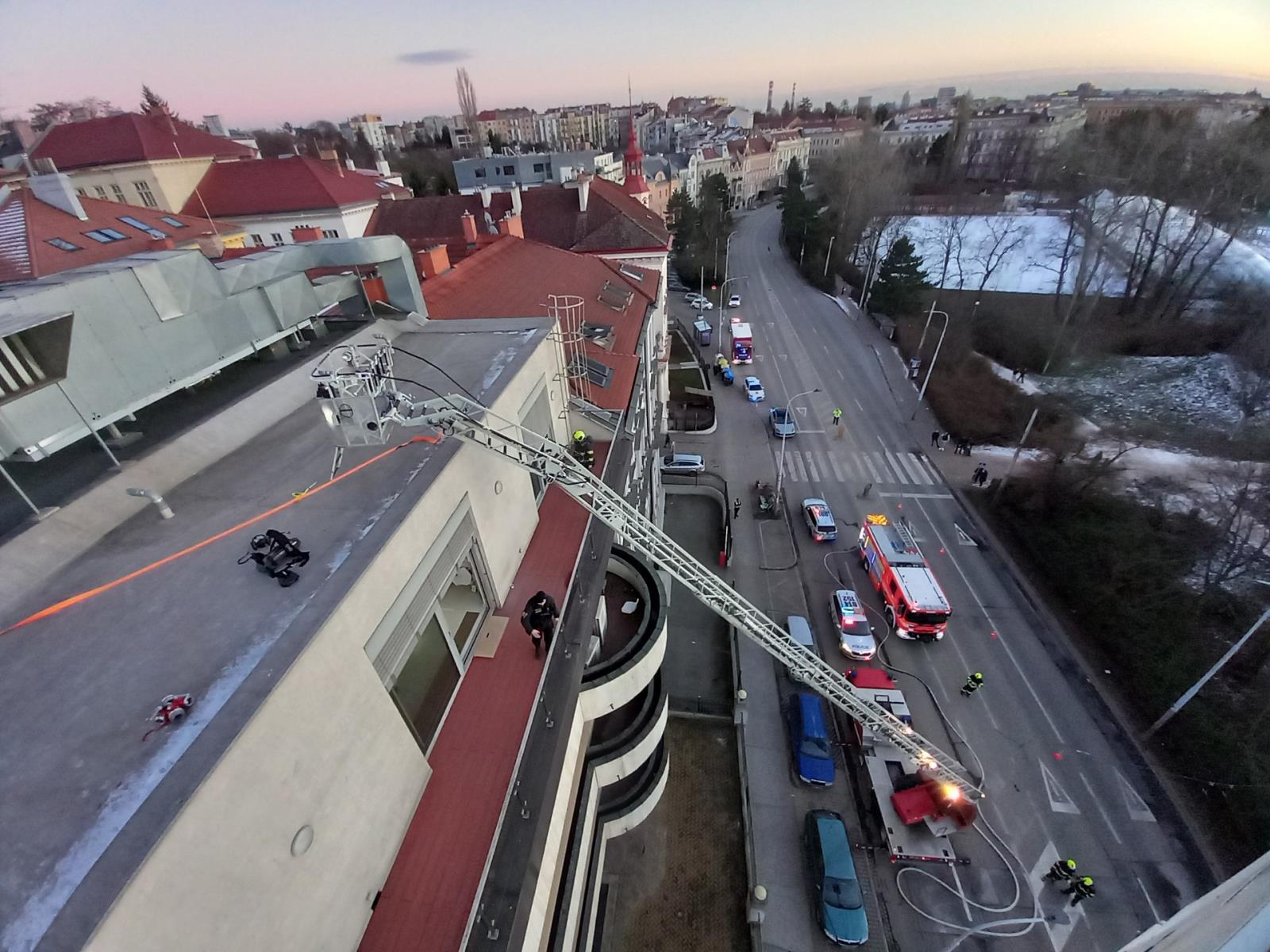 2026-01-04 Požár VB, Brno, Drobného/požár Drobného,Brno (1).jpg