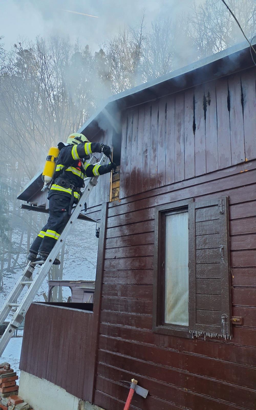 2026-01-04 Požár chaty, Senorady/Požár chaty Senorady (8).jpg