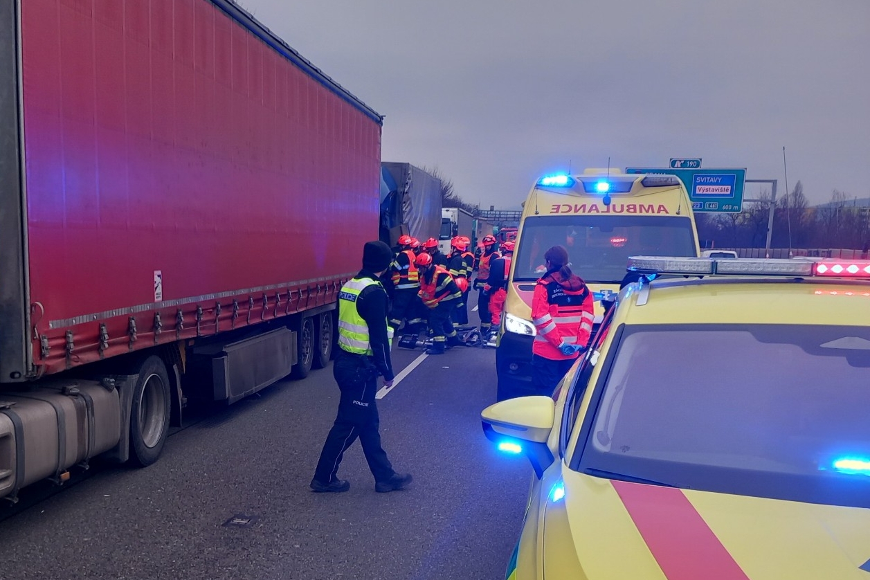 2026-02-10 DN 2NA s 1OA na D1 v Brně.jpg