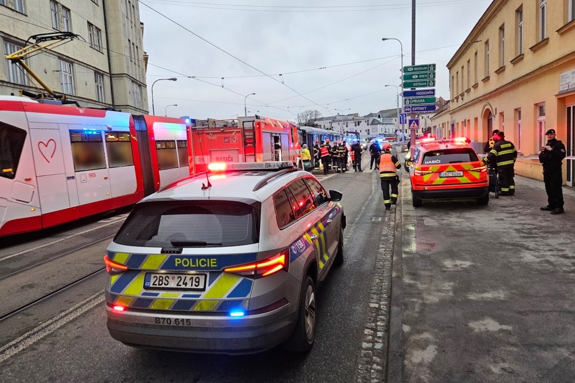 2026-02-12 DN tramvaj s osobou, ul. Křížová, Brno (1).jpg