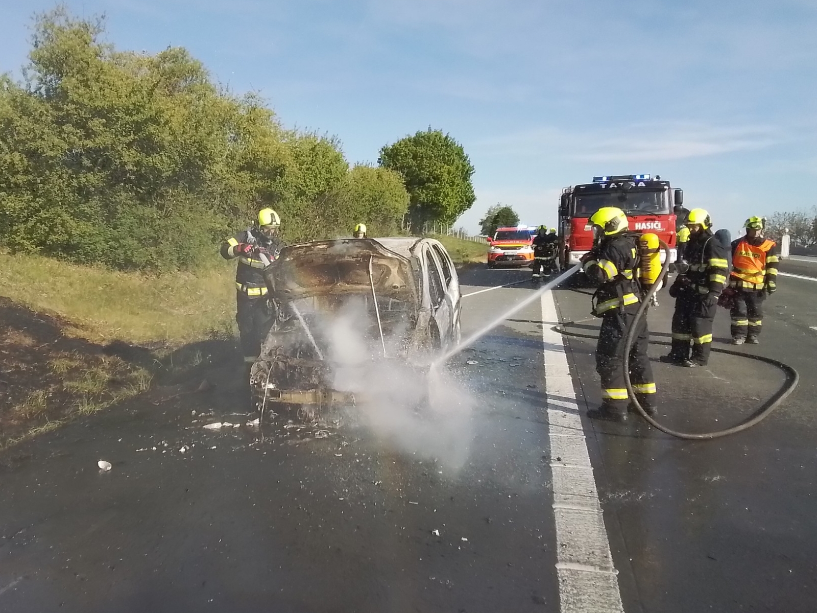 2026-05-04 P OA na D2 u Hustopečí (4).jpg