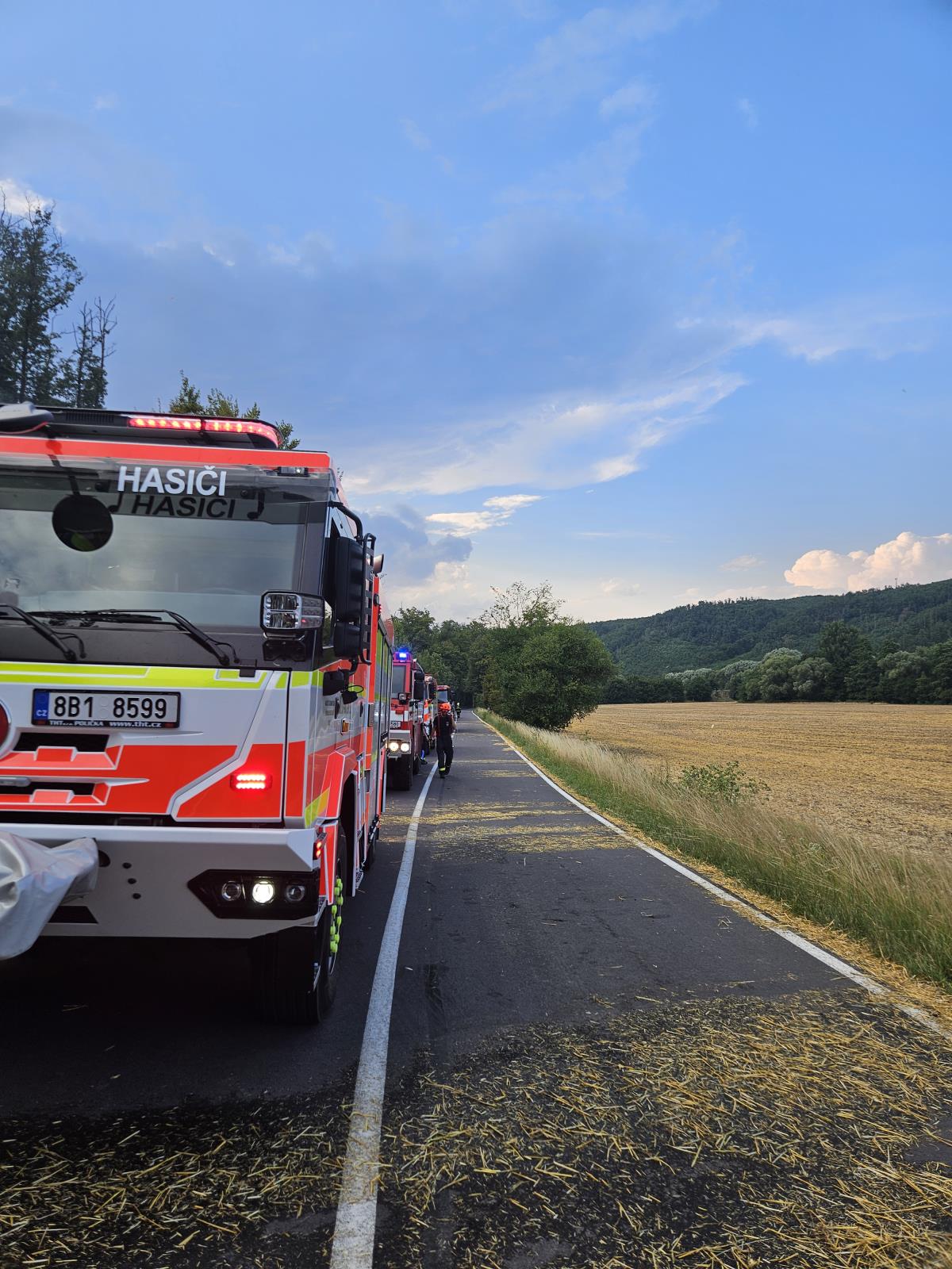 2026-07-31 požár lesního porostu, Tetčice/2.jpg