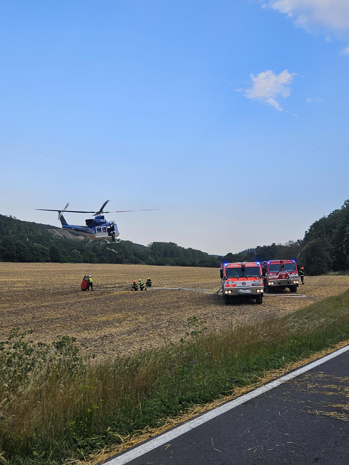 2026-07-31 požár lesního porostu, Tetčice/3.jpg