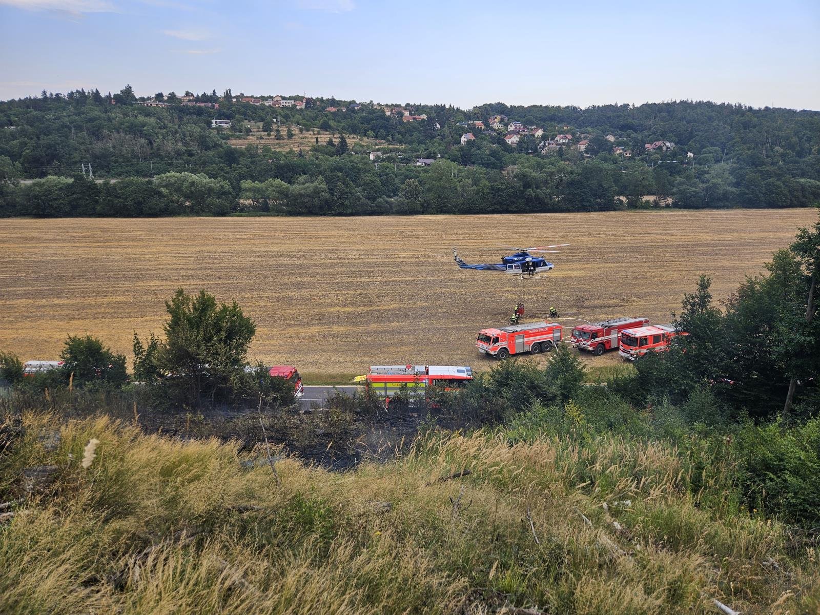 2026-07-31 požár lesního porostu, Tetčice/4.jpg