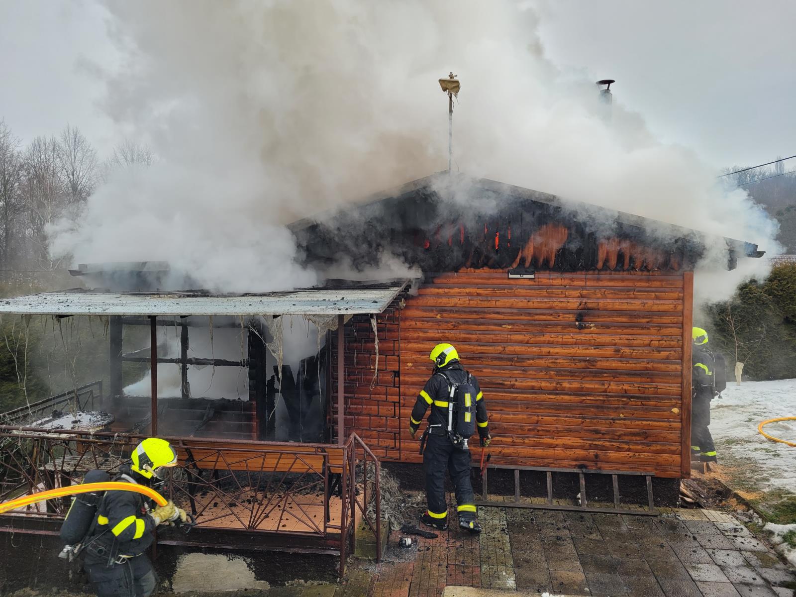 2026_01_08-Pozar_chaty_Terlicko (4).jpg