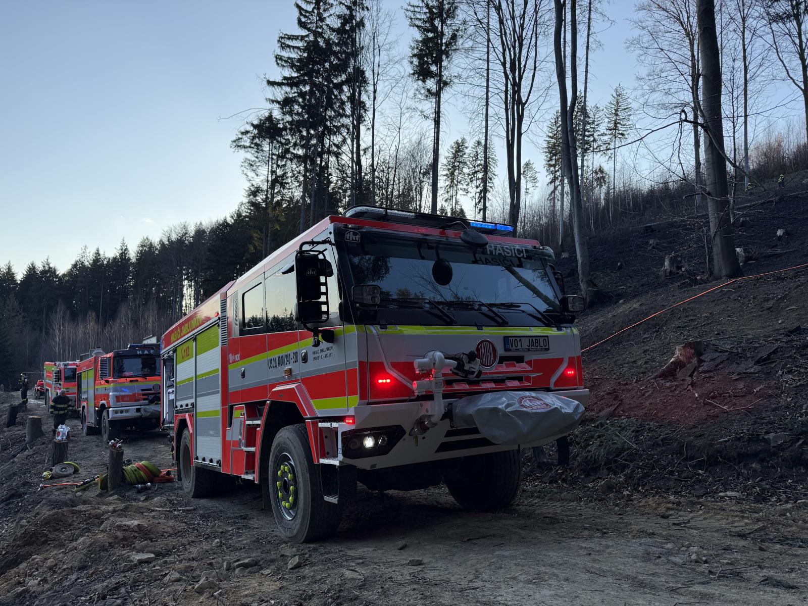 2026_03_14-Pozar_lesa_Navsi (13).jpeg