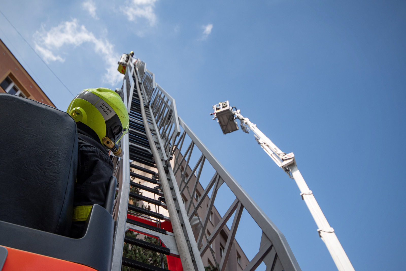 2026_03_19-Pozar_domu_Ostrava (10).jpg