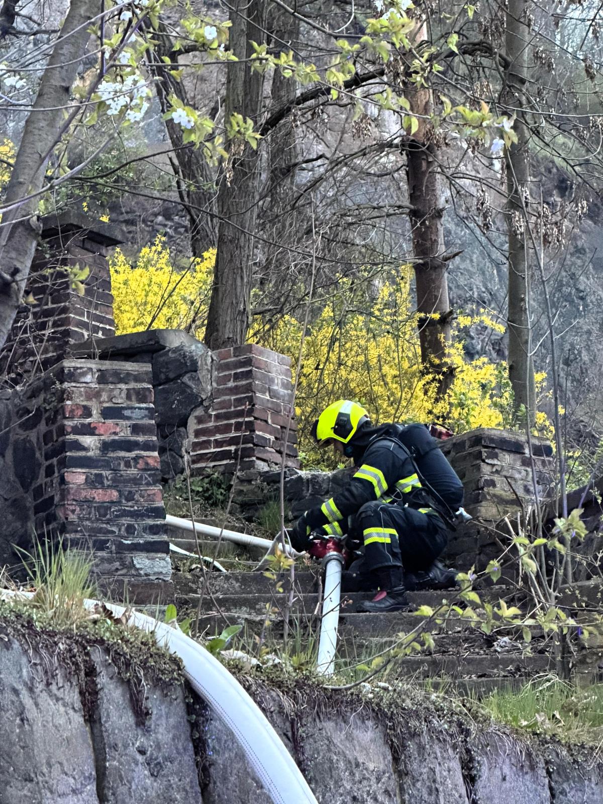 2026_04_15_P_neobydlena_vila_UL