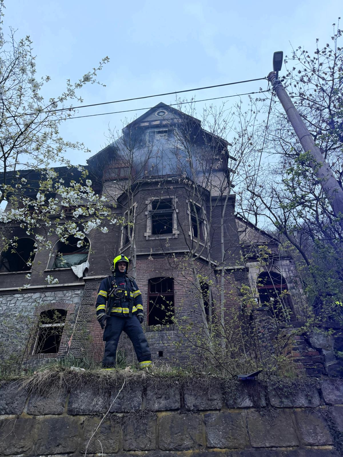 2026_04_15_P_neobydlena_vila_UL