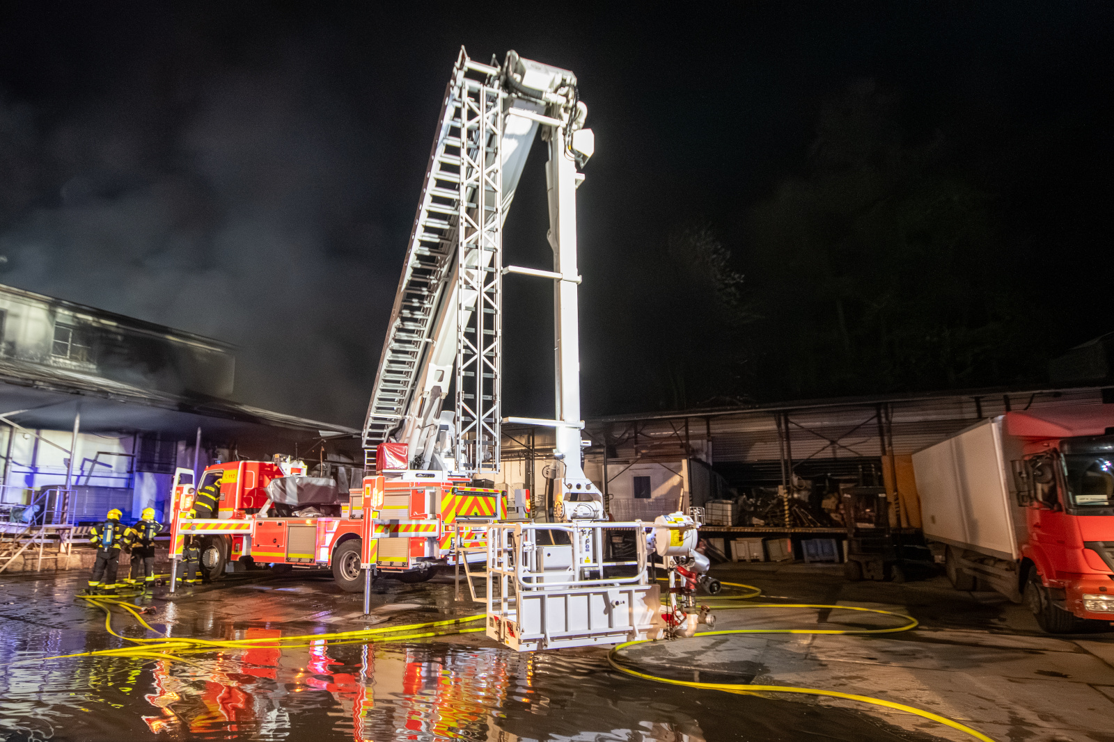 2026_04_17-Pozar_haly_Horni_Sucha (11).jpg