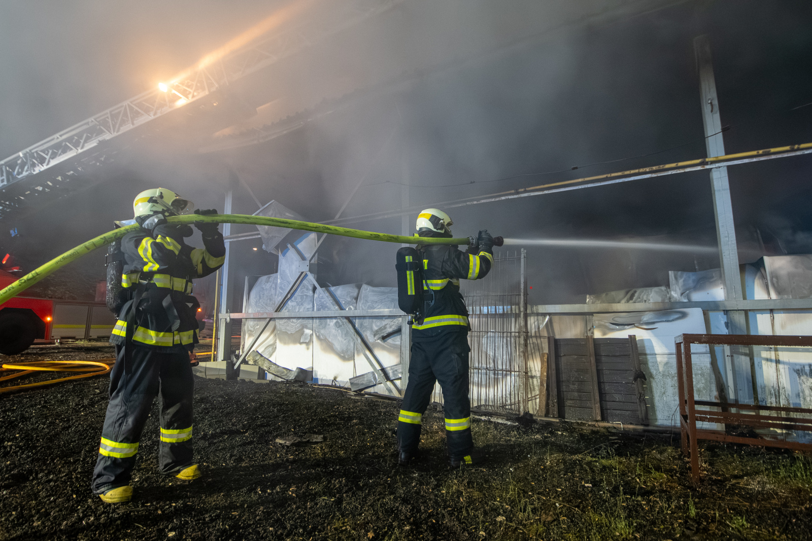 2026_04_17-Pozar_haly_Horni_Sucha (13).jpg