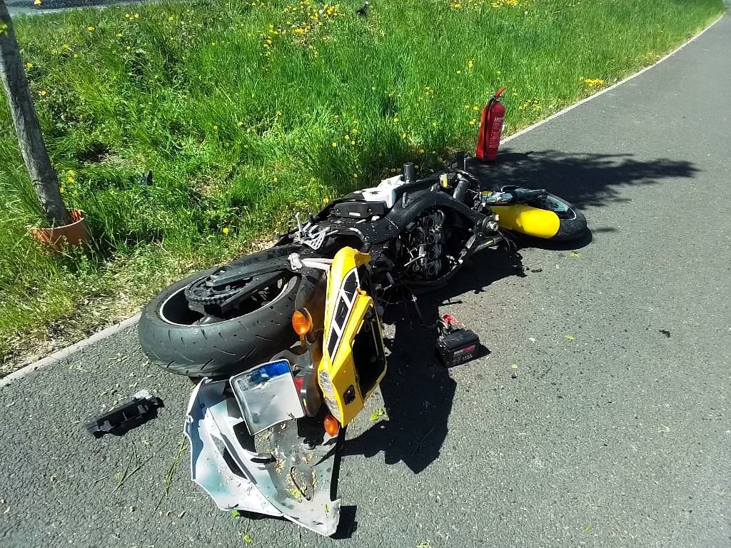 2026_04_26_DN_dve_motorky_LT