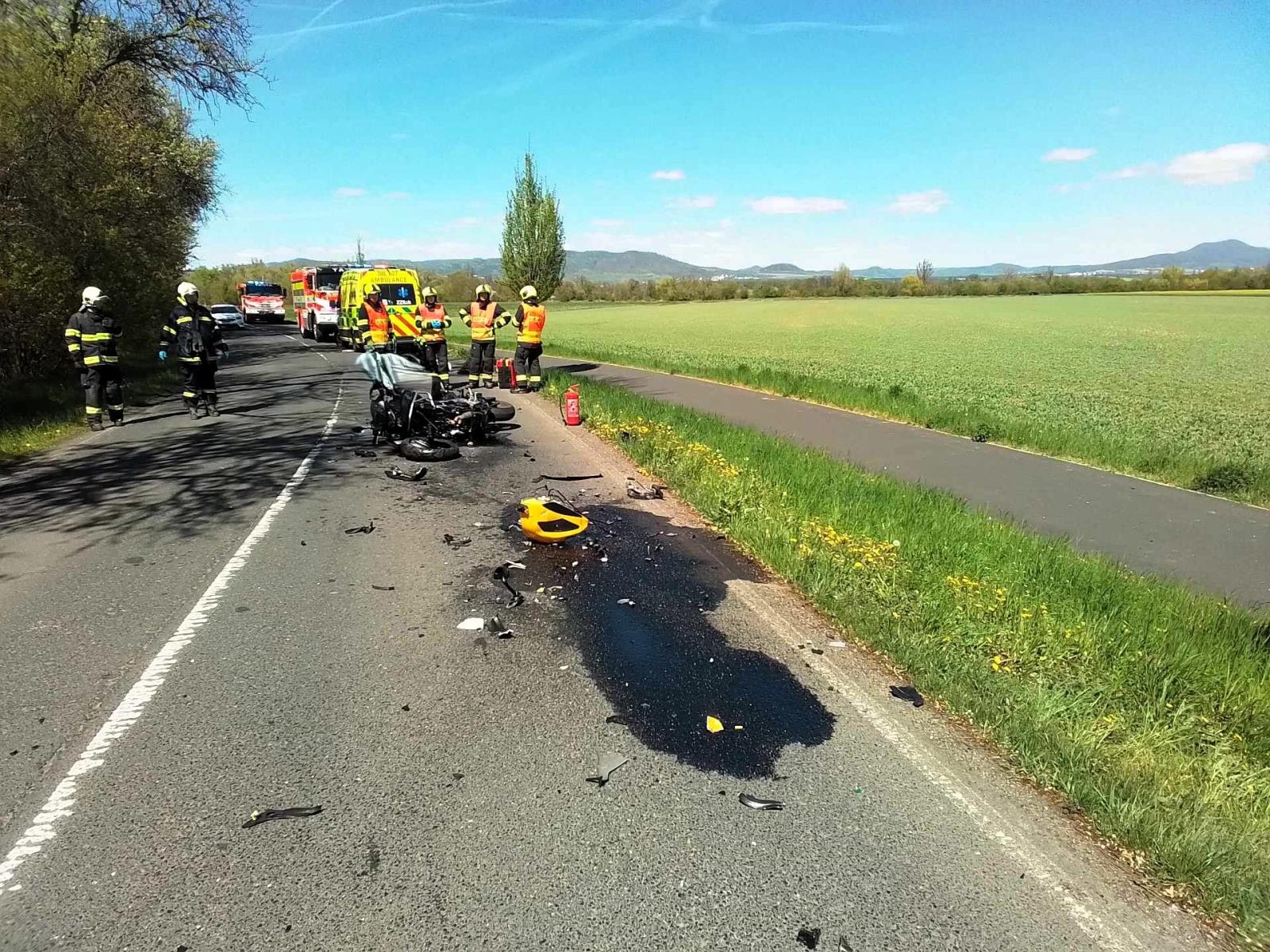 2026_04_26_DN_dve_motorky_LT