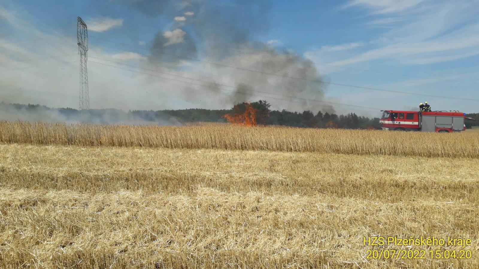 20_7_2022 požár pole Nedražice (4).jpg